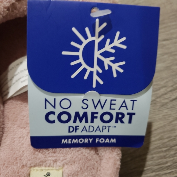 Dearfoams Pink Slippers Memory Foam Indoor/ Outdoor - Picture 5 of 5